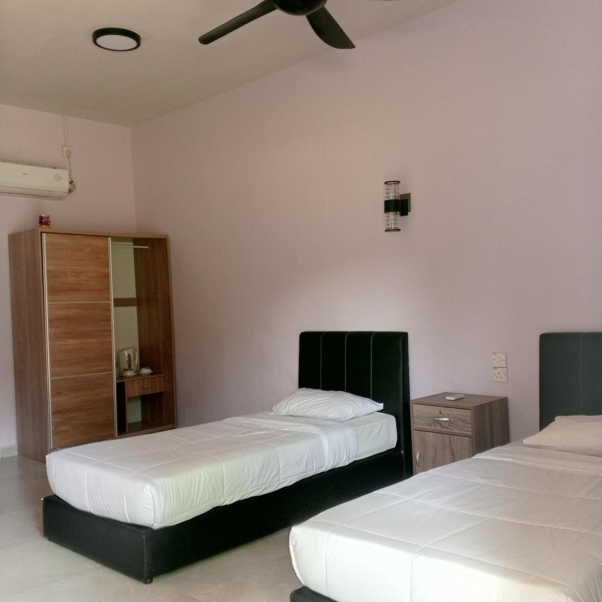 Sukau Tomanggong View Bed & Breakfast Pokoj fotografie
